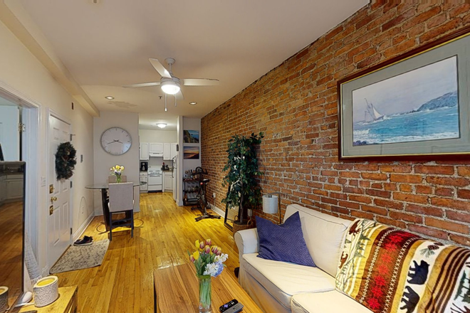 . - **NO BROKERS FEE!** Sun-Drenched 2 Bed / 1 Bath in the North End avail. NOW!! Apartments