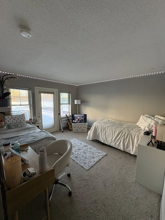 Master Bedroom - Mill Valley Estates Apartments