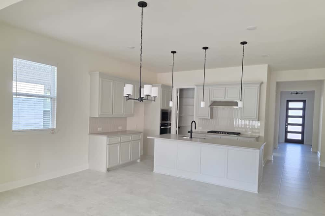 Kitchen Island - Brand new single family home 4 brm 3 bath plus study with no rear neighbors