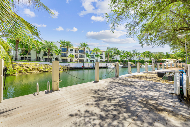Dock access - Walk to UM. Waterfront Living with Direct Access to Biscayne Bay.