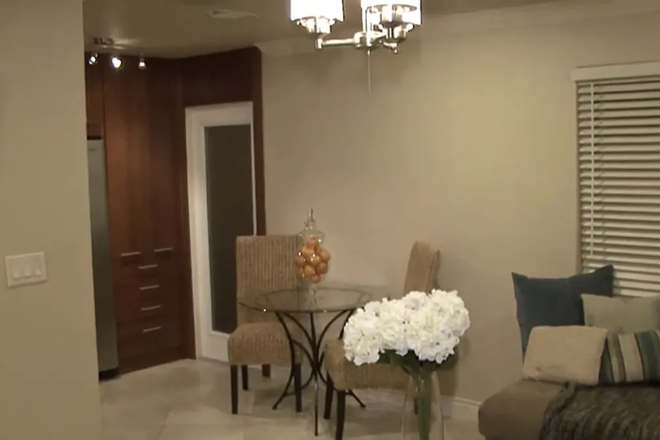 Dining Area - House Near UF Campus