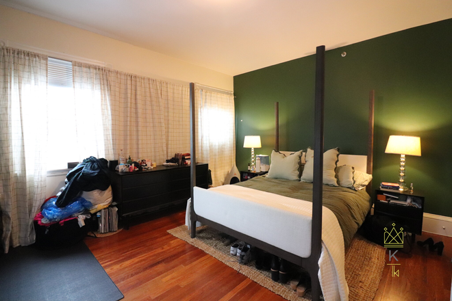 bedroom - Charming Brookline 1 bed with parking Apartments