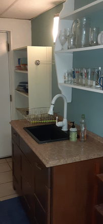 Kitchenette - Large, quiet 1bd/1bath garden apt, 1 mi east of Emory, $1,400/month