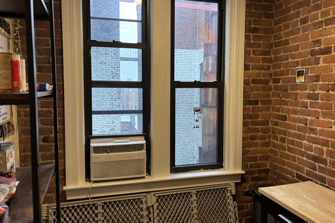 Call/text 602-317-9877 for a showing. - Single Bedroom in a 2-bed for 9-1-26 NO BROKER FEE!! Apartments