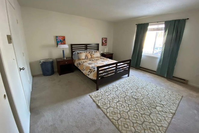 Bedroom - Summer Sublet for June-August 2026 Condo