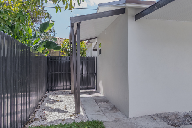 Porch Area - Sleek Studio Living Minutes from UM & Miracle Mile Apartments