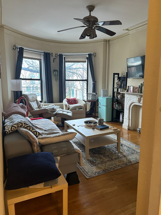 Living Room - Spacious Apartment Right Next to Campus