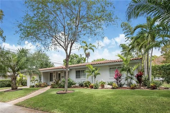 Street View of House - Room in Charming Coral Gables House -- 1 mile from Campus (Girls Only)