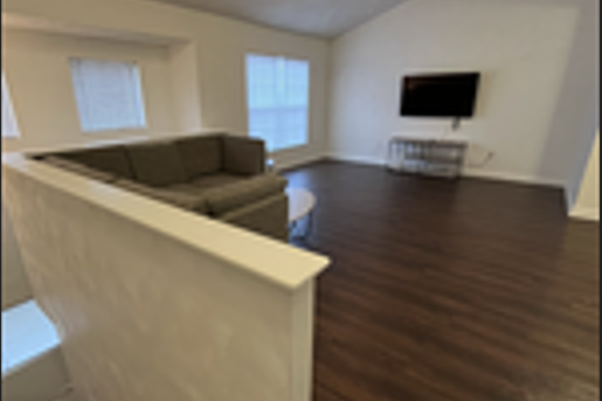 Upstairs living room - Maple Ridge Townhome, Amazing View of Mountains, Close to Campus