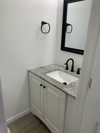 Half Bath - Acworth Apartment for rent