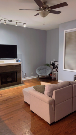 Living room - Room Sublet- 2 Bedroom 2bath. Close to campus Apartments
