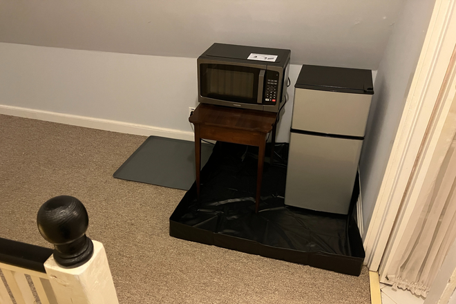 MIcrowave and Mini-refrigerator - Furnished Room with Private Bath Near Villanova House