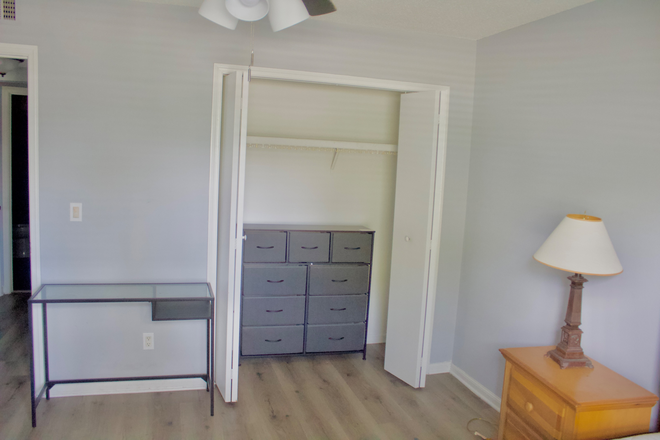 Bedroom - 1 room shared bathroom . Available for move in today ! ~ 1 mile from USF Condo