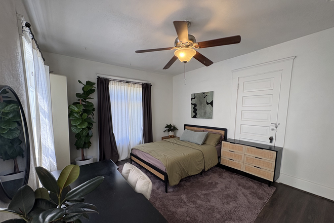 Bedroom - 1bd/1ba fully furnished sublet Apartments