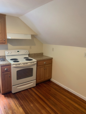 Kitchen - 2 Bedroom Apartment in the West End, Hartford - Near West Hartford line; $1100/mo.