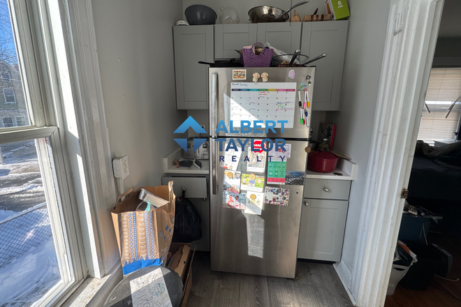 Kitchen - 4 Bed 2 Bath on Gordon Street!! Apartments