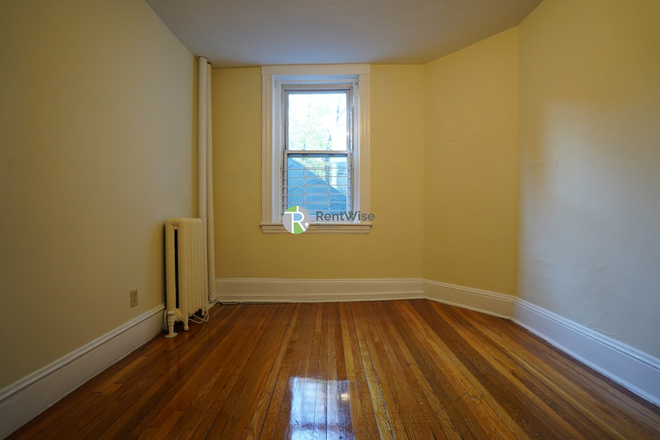 1 - SEPT 2026 – Spacious 4 Bed / 2 Bath Brighton | Heat & HW Inc | NO FEE | Near B/C/D Lines Apartments