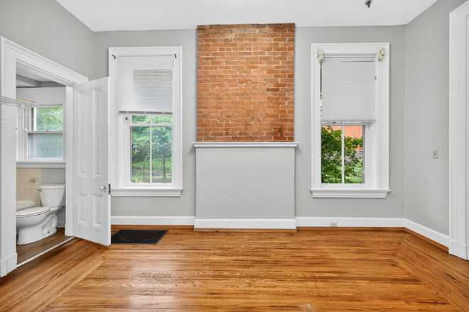 Living space - 28 -32 E. Hollister Street Apartments