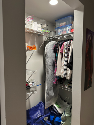 closet - Hub College Park (Next to Campus) Apartments