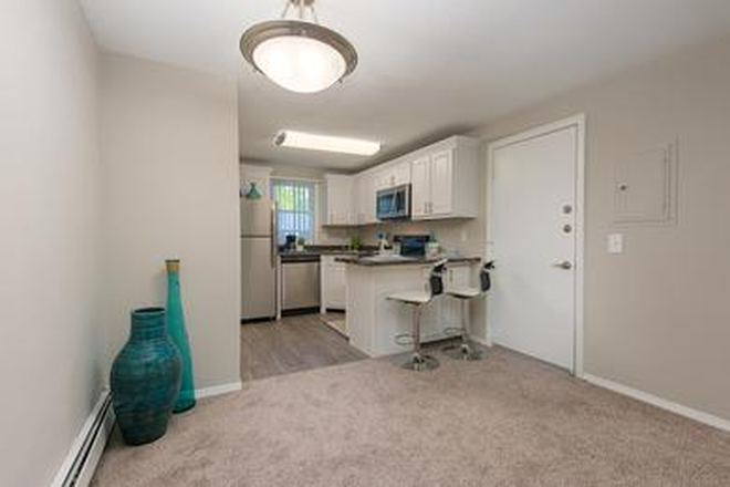 Model Unit Kitchen - Sugarloaf Estates, 1 room for grad student for Spring 2026 + renewal Apartments
