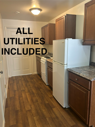 Galley kitchen - 1 Bedroom. 3 min from LU. ALL UTILITIES INCLUDED. Apartments