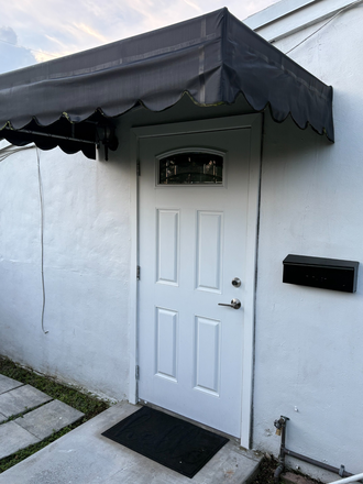 Private side entrance - Just off of Kendall and 99 Avenue