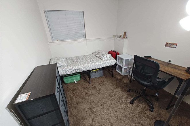 Bedroom - Summer 2026 Sublease - 2 Min Walk From PMU Apartments