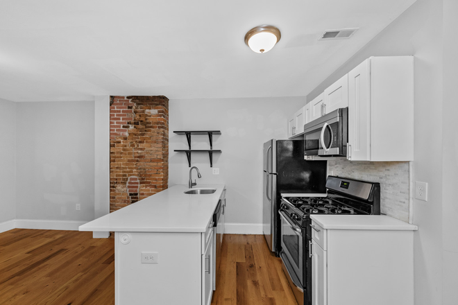 Call NOW for showings! 617-236-8600 - BREMEN ST - LRG RENOVATED JEFFRIES PT 2BR/1BA AVAIL *9/1/2026* W/ IN UNIT W/D, A/C, DW NEAR MBTA! Apartments