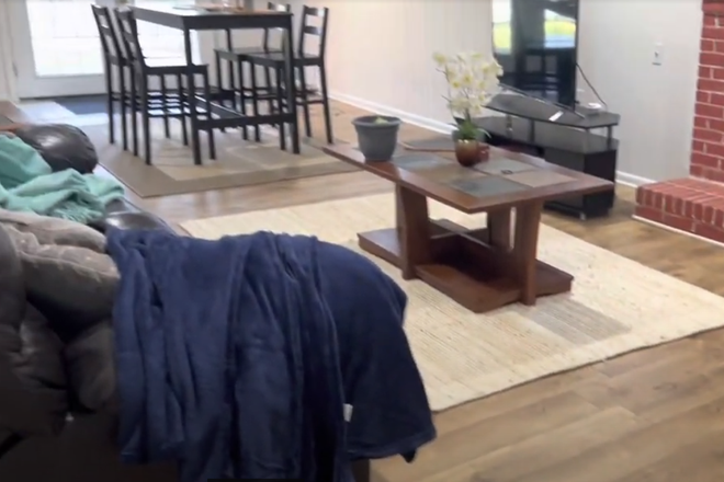 Main room - Sublet 1 bedroom within a house