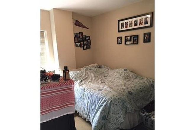 Call call or text Arezou at 617-584-7817 - Top floor 2 bed 2 bath in Elevator building with laundry on each floor!No Broker fee!!!! Condo