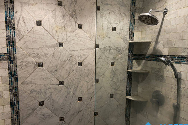 Bathroom #1 - 6-Bedroom Duplex on Parker Hill Terrace!!