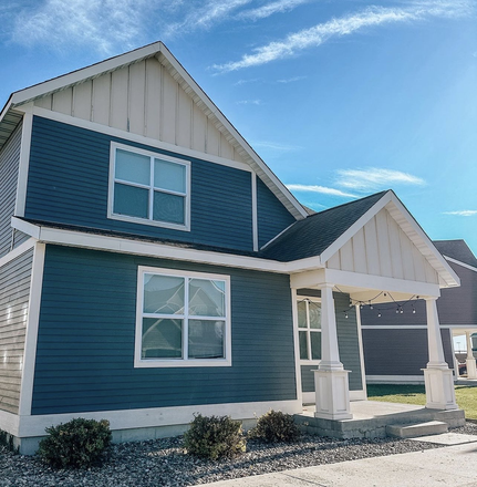 College Town Cottage - College Town Mankato Apartments