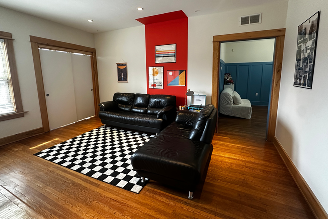 Living Room - Spacious Condo Right Off Campus - Fully Furnished for 3 People