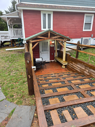 1 bedroom 1 Bathroom large yard - 1BR cottage-Acken Lane-Princeton