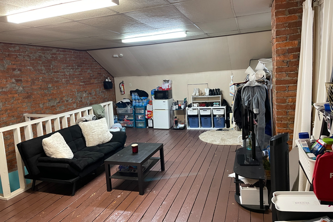 loft bedroom - 126 Lacey Street  4 BR house close to campus