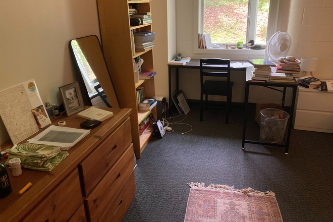 Bedroom - Summer:Room for current PU degree seeking grad student-Lawrence Dr-Princeton Apartments