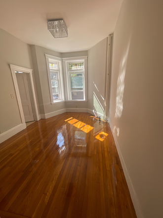 Living Space - Hemenway St Studio Fenway Apartments