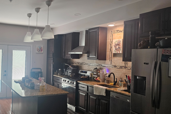 Kitchen - Furnished Rooms in Federal Hill for Rent Bedroom with Private Bath in a Safe Neighborhood Townhome
