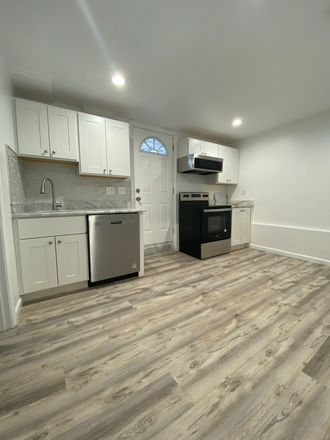 Main kitchen - 10 minutes walk to Campus - Renovated Studio