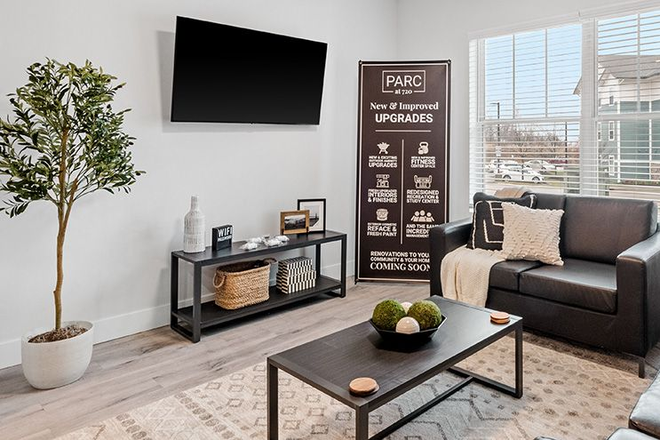 Living Room - Parc 720 Apartments