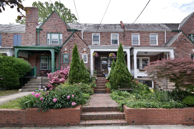 front of house - Private English Basement Room in Glover Park