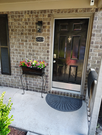 Entrance - Pure Southern Comfort Townhome, fully furnished and everything's included!