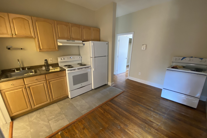 LIVING - AWESOME PRICE! 2 BED WITH HOT WATER INCLUDED! 9/1/25!