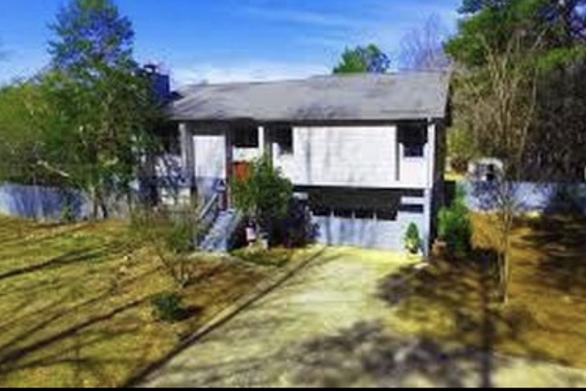 exterio - 4BR/2.5BA Clemson Home for Rent Huge Fenced Yard + Garage + New Floors