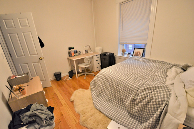 BEDROOM - 2 Bedroom Apartment (Split Style) on Symphony Rd - Available 9/1/26