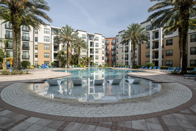 Pool - Lark Central Florida Apartments