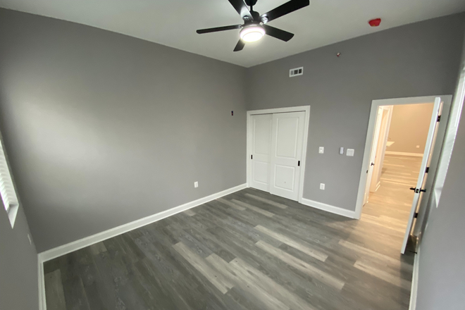 Bedroom - Beautifully Renovated and Updated Apartment with Private Balcony