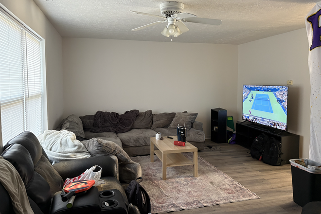 Living Room - "The U" at Chauncey (Spring '27 *DISCOUNTED* sublease) Townhome