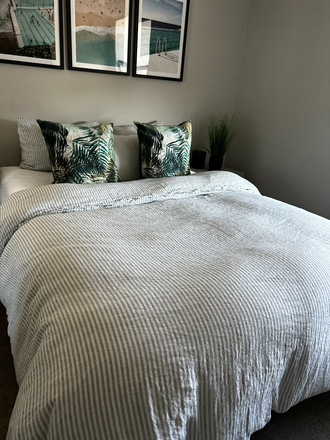 Both Bedrooms have Queen beds - Twenty8Walk Costa Mesa