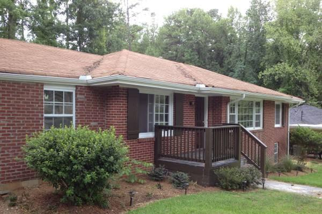 Frontage - 1312 CAROLYN DRIVE NE ATLANTA GA 30329